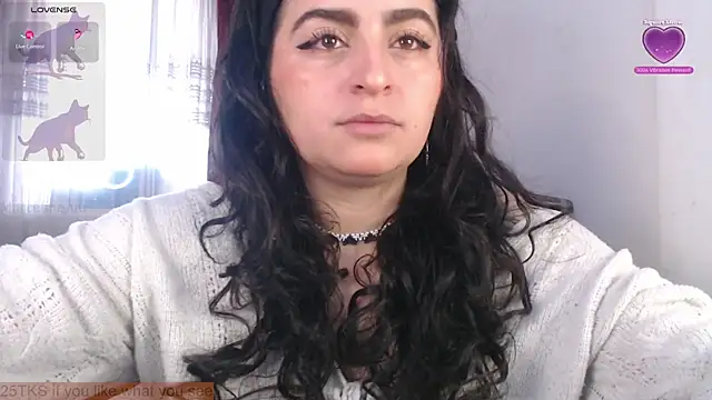 Snapshot of Marci_owo chatting on 11-23-25, 03:45 Marci owo online show from 11-23-25, 03:45