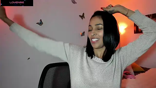 Mila-yang online show from 10-04-25, 03:59