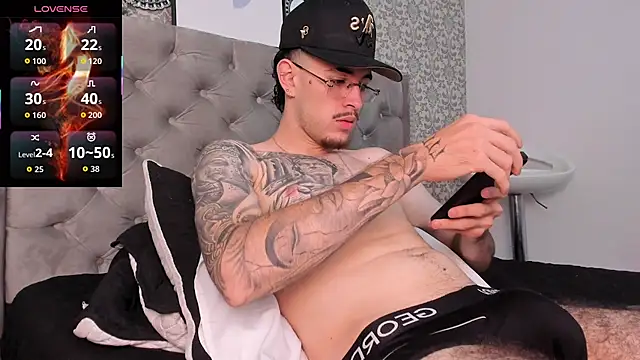 CodyWalkerR online show from 11-29-25, 05:27