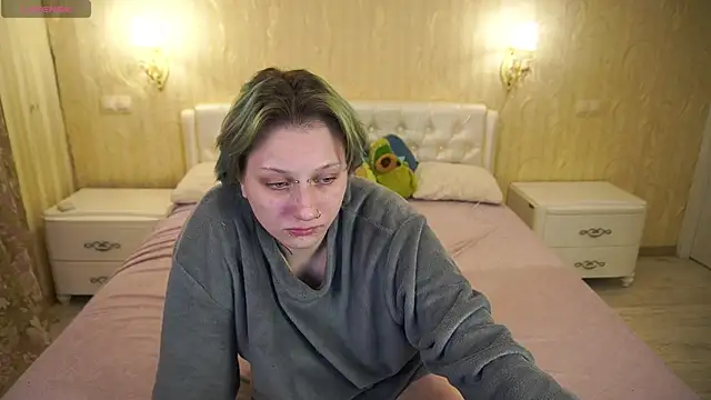 Snapshot of LunaaMayy chatting on 02-11-26, 03:06 LunaaMayy online show from 02-11-26, 03:06