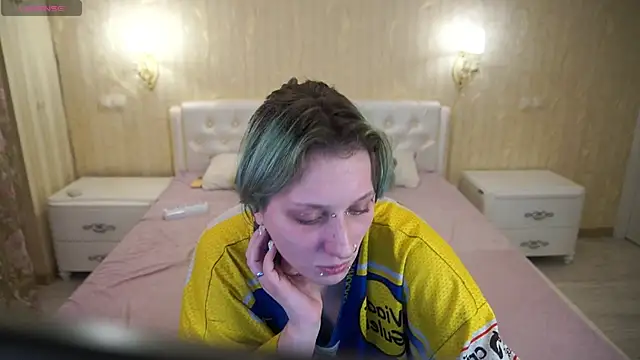 Snapshot of LunaaMayy chatting on 02-16-26, 12:07 LunaaMayy online show from 02-16-26, 12:07