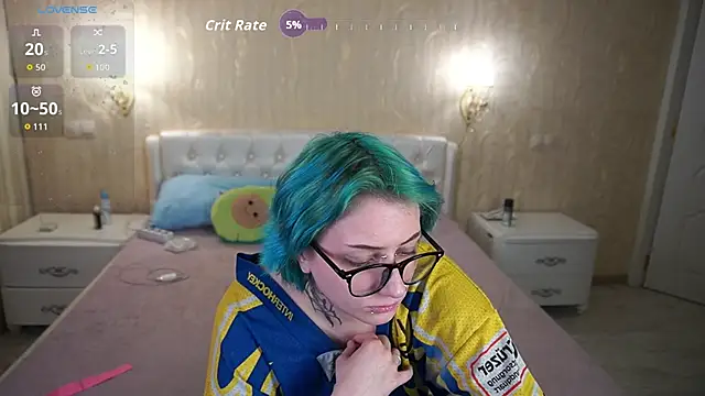 Snapshot of LunaaMayy chatting on 03-08-26, 02:04 LunaaMayy online show from 03-08-26, 02:04