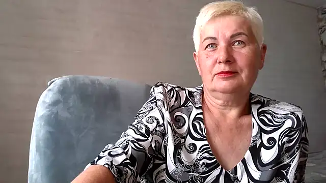 NicoleOlla online show from 09-09-25, 02:22