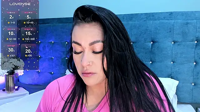 Snapshot of Miss_Ambeer chatting on 02-26-25, 11:30 Miss Ambeer online show from 02-26-25, 11:30
