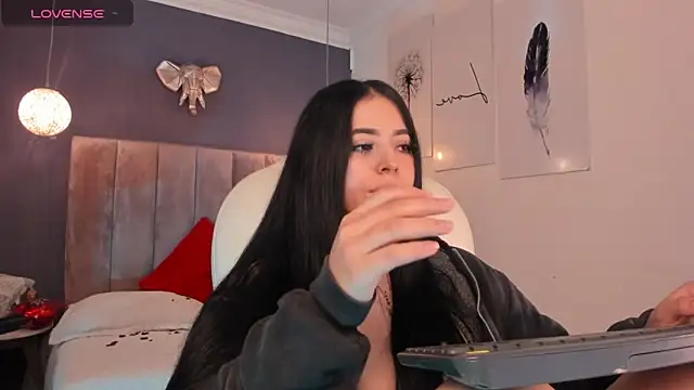 Maaiitee online show from 02-15-25, 03:50