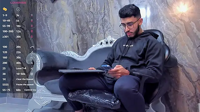 Liam Kleiin online show from 01-18-25, 11:32