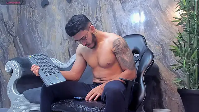 Liam Kleiin online show from 01-24-25, 11:48