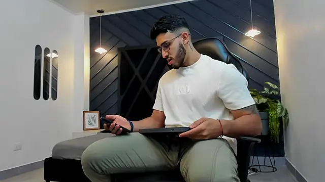 Liam Kleiin online show from 10-09-25, 11:19