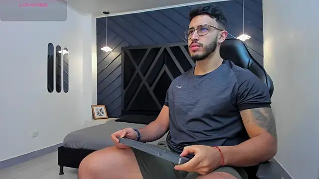 Liam Kleiin online show from 10-28-25, 11:14