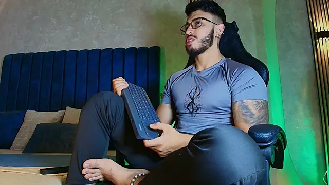 Liam Kleiin online show from 07-08-26, 11:26