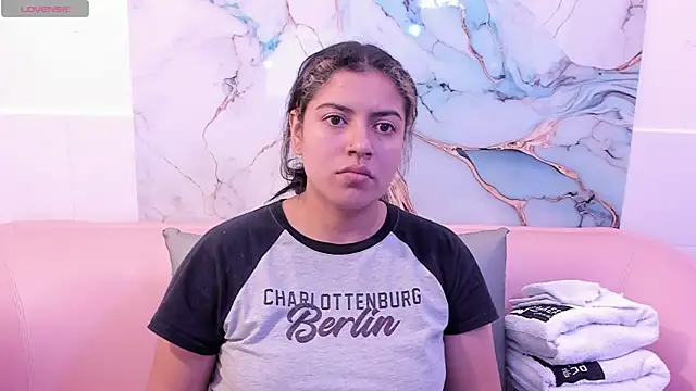 taylor cupper online show from 11-22-25, 02:43