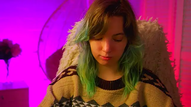 Snapshot of RocKStone_ chatting on 10-28-25, 08:18 RocKStone online show from 10-28-25, 08:18