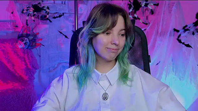 Snapshot of RocKStone_ chatting on 10-31-25, 04:35 RocKStone online show from 10-31-25, 04:35