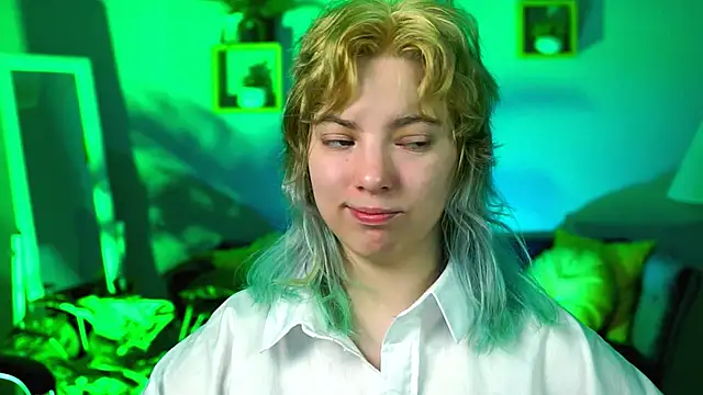 Snapshot of RocKStone_ chatting on 11-09-25, 04:22 RocKStone online show from 11-09-25, 04:22