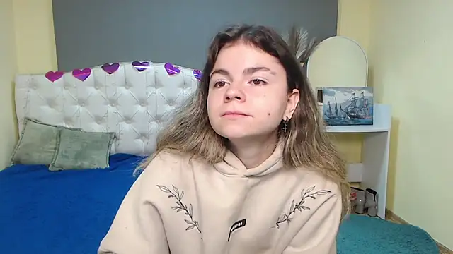 TinaRedly online show from 09-30-25, 05:56