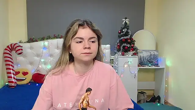 TinaRedly online show from 01-07-26, 06:38