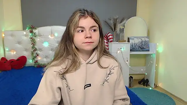 TinaRedly online show from 01-11-26, 06:24