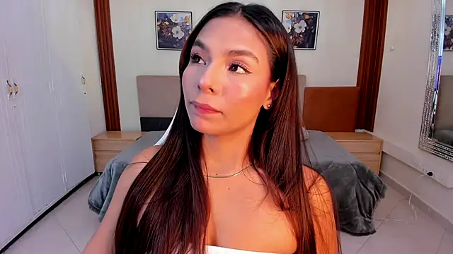 amira cute2 online show from 12-23-25, 10:46