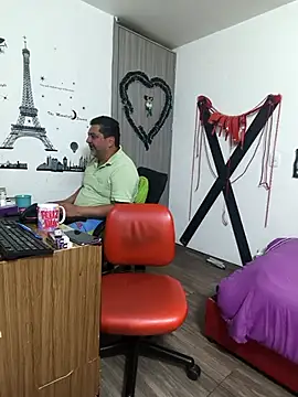 hotandfierylatinos2023 online show from 11-26-25, 09:54