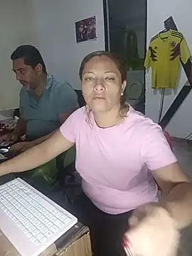 hotandfierylatinos2023 online show from 07-01-26, 10:06