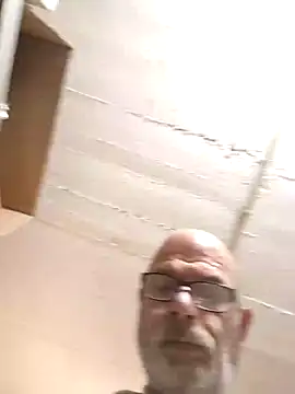 bottomhairy online show from 02-16-26, 03:08