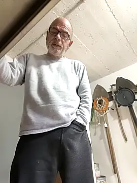 bottomhairy online show from 03-25-26, 12:44