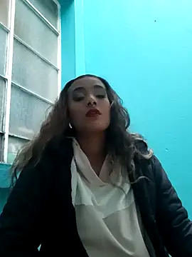 Snapshot of megan_collins96 chatting on 12-23-24, 10:23 megan collins96 online show from 12-23-24, 10:23
