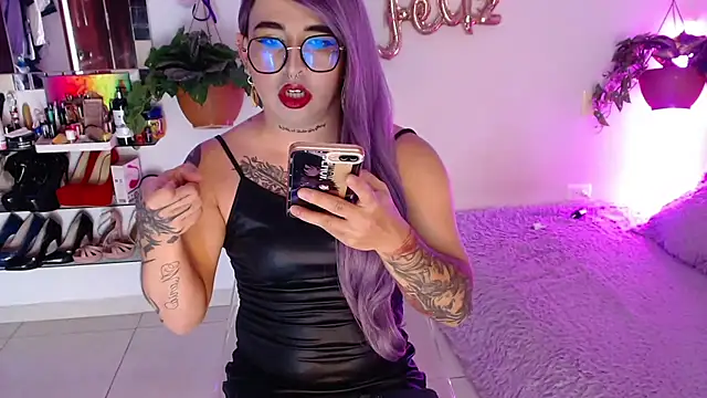 Laveneno ortiz07 online show from 10-26-25, 11:53