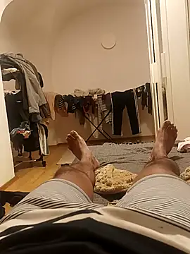 maleesa online show from 10-08-25, 07:55