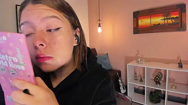 ArianaBaker online show from 03-04-25, 12:33