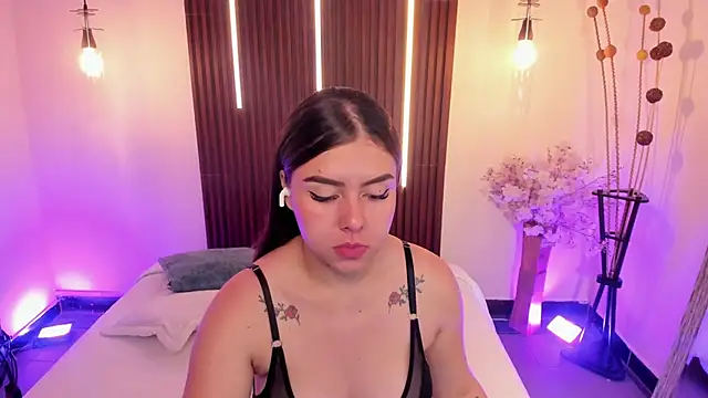 ArianaBaker online show from 05-20-26, 02:23