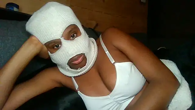 Snapshot of LabelleOnyx chatting on 03-22-26, 08:45 LabelleOnyx online show from 03-22-26, 08:45