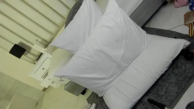 samantaramoos online show from 10-22-25, 02:01