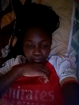 Snapshot of Swirly_blac chatting on 09-16-25, 09:10 Swirly blac online show from 09-16-25, 09:10