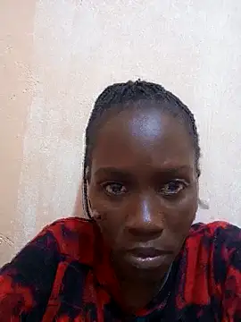 Snapshot of Swirly_blac chatting on 09-18-25, 01:46 Swirly blac online show from 09-18-25, 01:46