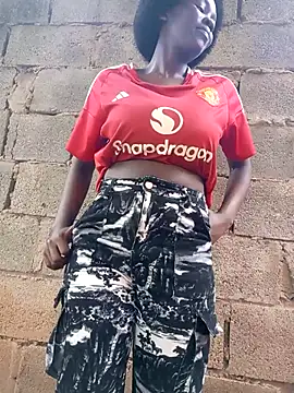 Snapshot of Swirly_blac chatting on 11-11-25, 07:41 Swirly blac online show from 11-11-25, 07:41