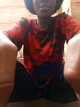 Snapshot of Swirly_blac chatting on 11-20-25, 07:19 Swirly blac online show from 11-20-25, 07:19