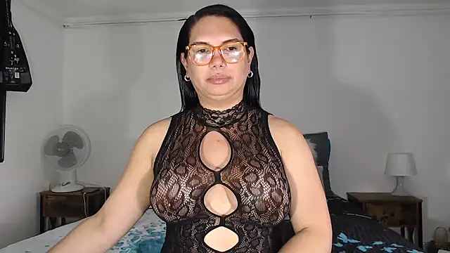 Snapshot of flowerdirtty chatting on 06-19-26, 08:56 flowerdirtty online show from 06-19-26, 08:56
