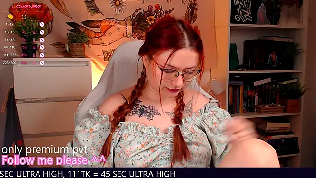 me  hanna online show from 11-29-25, 01:52