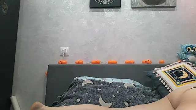 Snapshot of BlueXOwl chatting on 11-07-25, 06:41 BlueXOwl online show from 11-07-25, 06:41