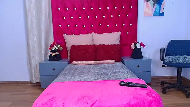 VeryGoodBadGirl1 online show from 04-09-26, 10:37