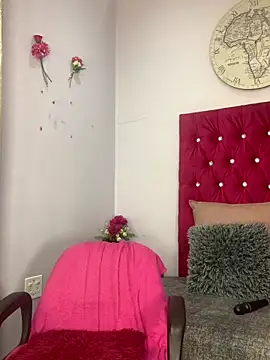 VeryGoodBadGirl1 online show from 04-30-26, 12:11