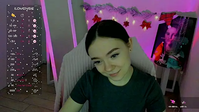 Snapshot of Florence_meow chatting on 12-29-24, 07:28 Florence meow online show from 12-29-24, 07:28