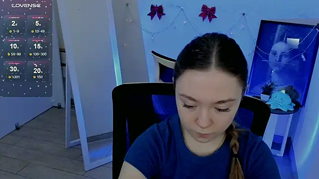 Snapshot of Florence_meow chatting on 01-26-25, 07:32 Florence meow online show from 01-26-25, 07:32