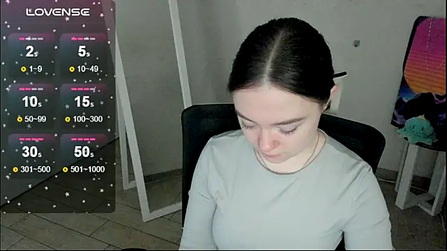 Snapshot of Florence_meow chatting on 12-04-25, 07:39 Florence meow online show from 12-04-25, 07:39