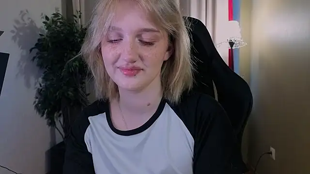 ELLIEJAY online show from 03-12-26, 05:13