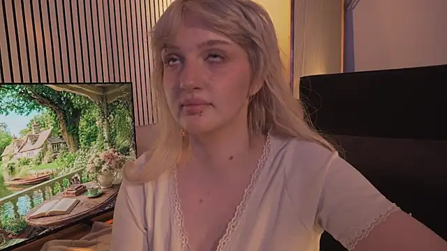 Snapshot of ELLIEJAY chatting on 07-07-26, 05:21 ELLIEJAY online show from 07-07-26, 05:21