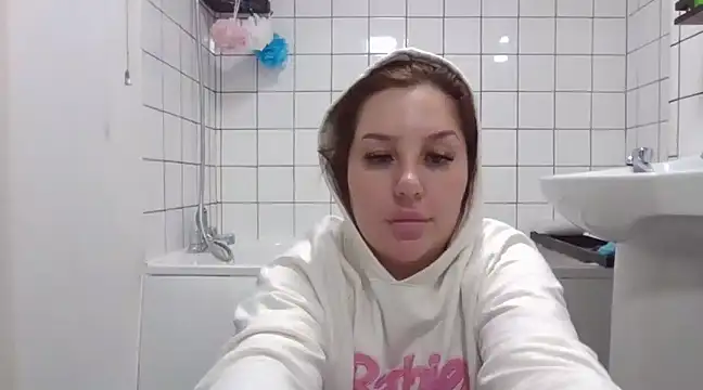 magical mia online show from 02-02-25, 03:39