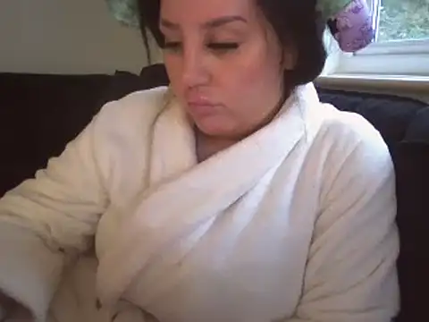 magical mia online show from 02-07-25, 03:52