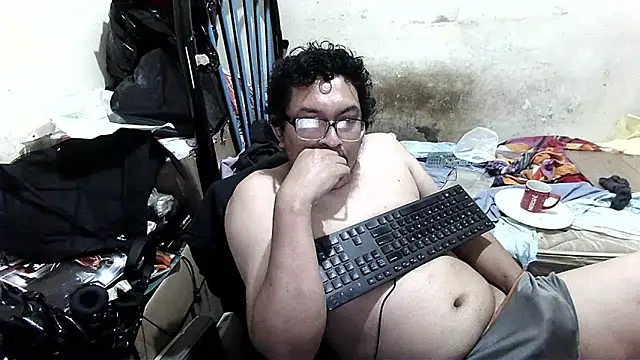 gocuzero online show from 10-07-25, 03:47